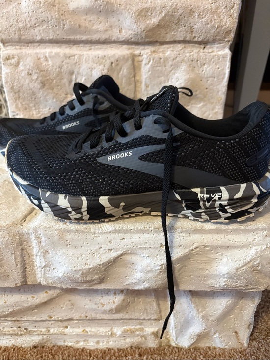 Brooks Shoes - Women’s BROOKS Revel 6